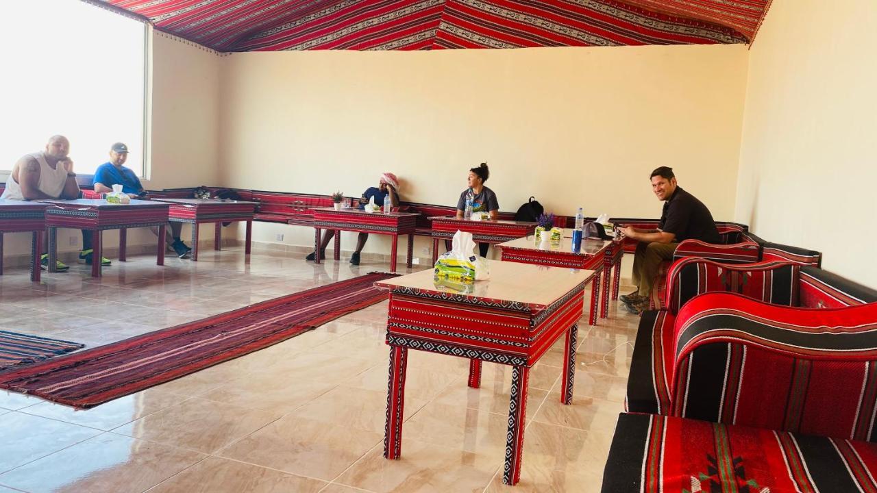 Rum Jordan Camp And Tours Wadi Rum Buitenkant foto