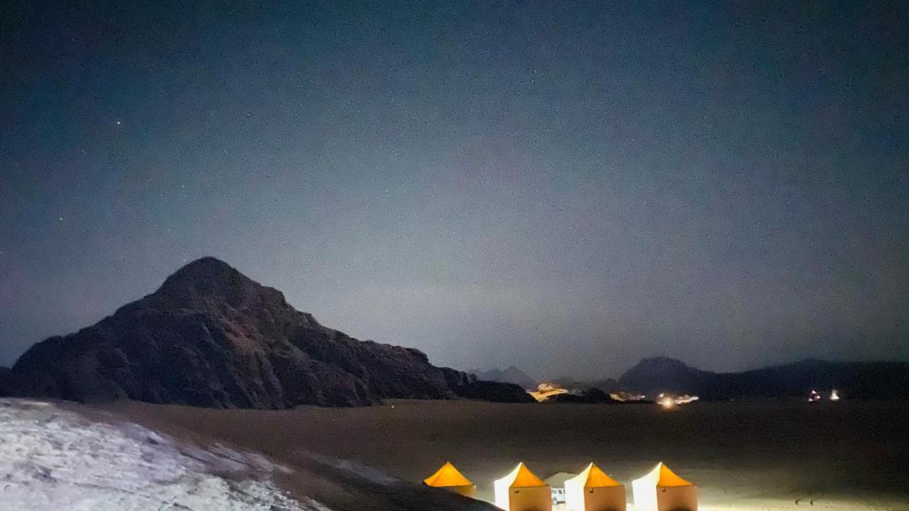 Rum Jordan Camp And Tours Wadi Rum Buitenkant foto