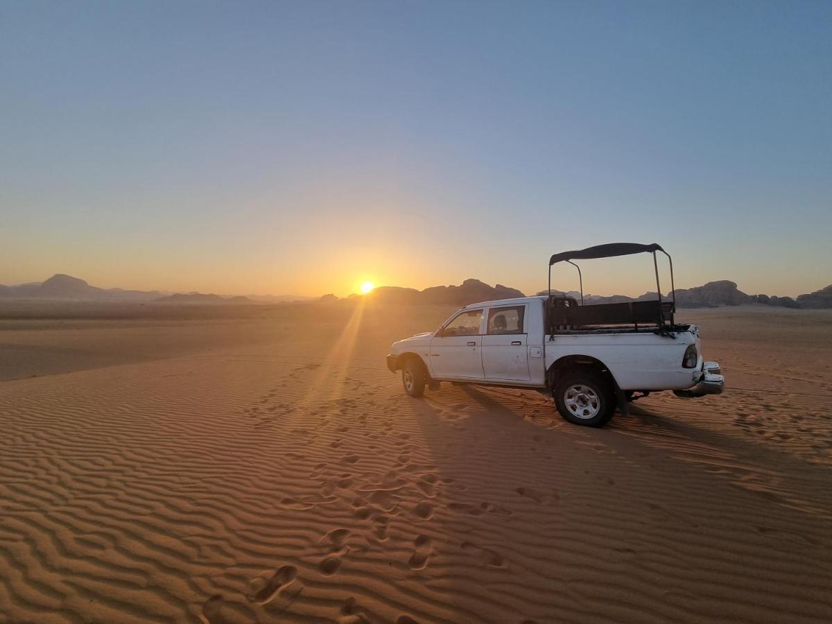 Rum Jordan Camp And Tours Wadi Rum Buitenkant foto