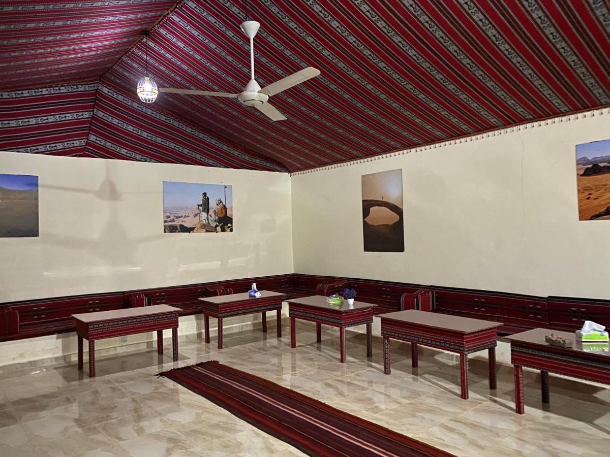 Rum Jordan Camp And Tours Wadi Rum Buitenkant foto