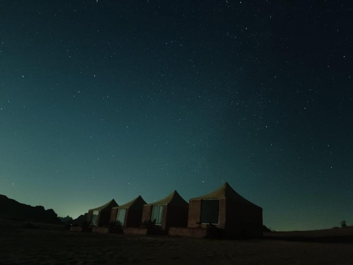 Rum Jordan Camp And Tours Wadi Rum Buitenkant foto