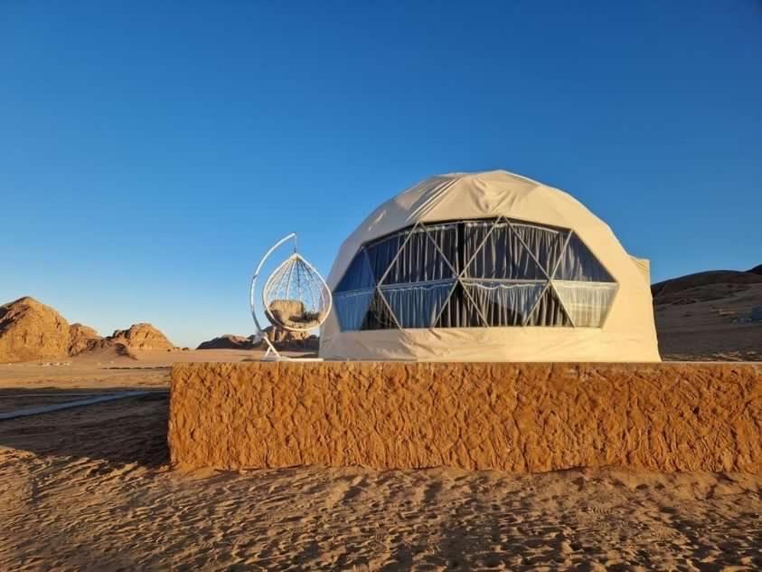 Rum Jordan Camp And Tours Wadi Rum Buitenkant foto