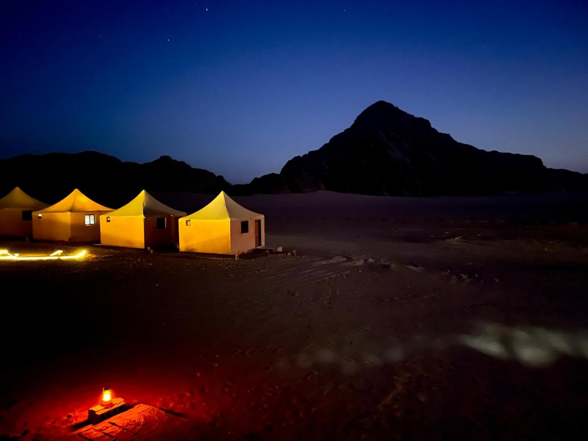 Rum Jordan Camp And Tours Wadi Rum Buitenkant foto